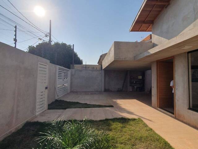 #1417 - Casa para Venda em Arapongas - PR - 3